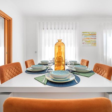 Ocean Getaway - Private Parking And Sea View Apartment Nazare Luaran gambar