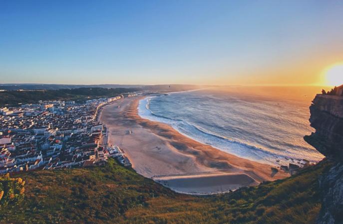 Ocean Getaway - Private Parking And Sea View Apartment Nazare Luaran gambar